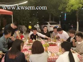 夏夜露天欢餐